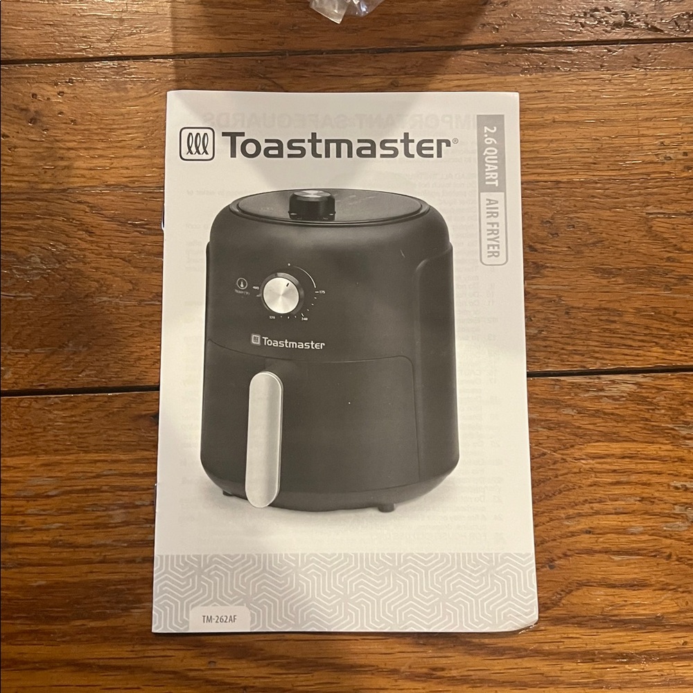 Toastmaster 2.6 Quart Air Fryer-Black. Item is brand new in original packaging. - Picture 7 of 7